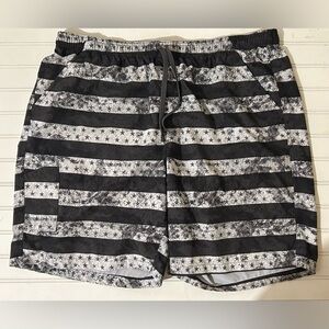 Field & Stream Men’s Swim Trunks USA American Flag Black White Striped XL Shorts